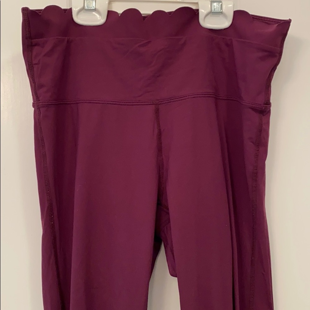 Joy Lab Athletic Leggings Burgundy. SZ M EUC SFH